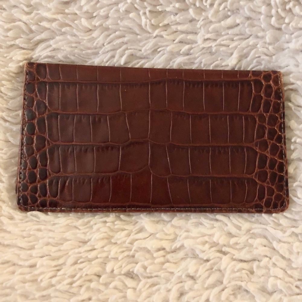 Leather Glossy Scale Checkbook